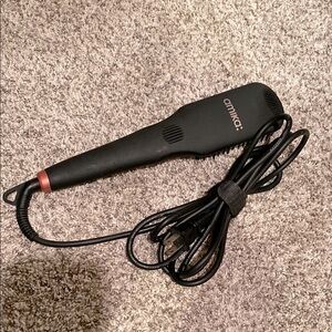 Amika Black Hair Styling Tool